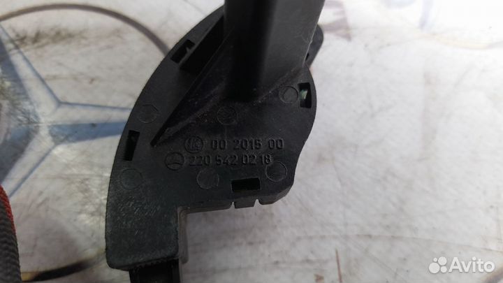 Датчик положения (угла) руля A2205420218 Мерседес