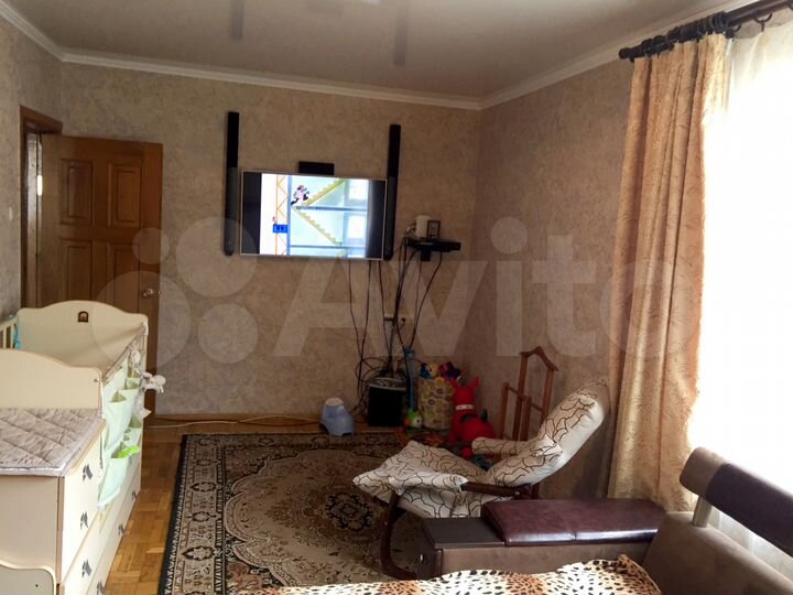 2-к. квартира, 58 м², 3/9 эт.