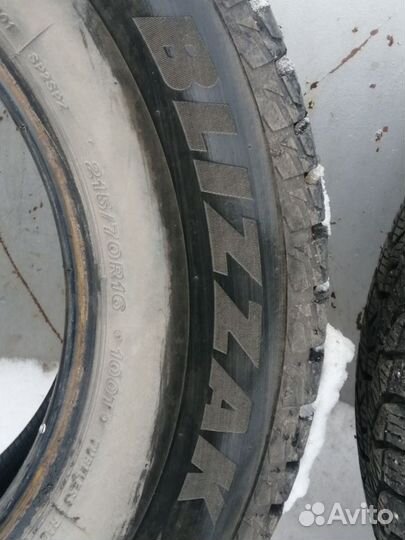 Bridgestone Blizzak Ice 215/70 R16 100T