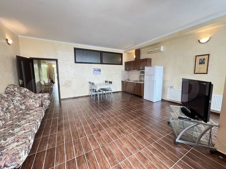 3-к. апартаменты, 92 м², 6/6 эт.