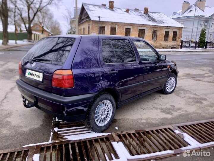 Volkswagen Golf 1.8 МТ, 1997, 170 000 км
