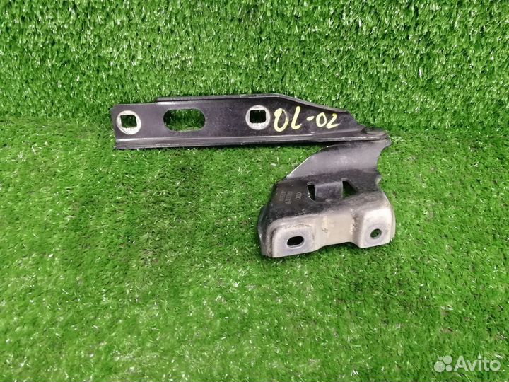 Петля капота правая Audi A5 8T
