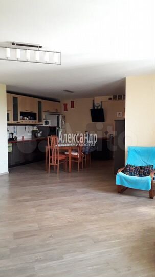 4-к. квартира, 100 м², 11/16 эт.