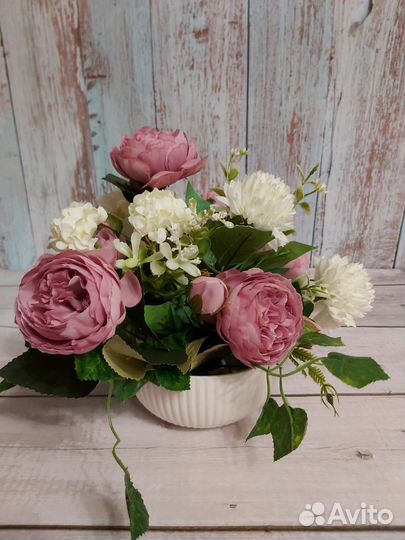 Искусственные цветы в кашпо пионы и хризантемы