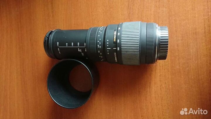 Объективы 18-55mm, 70-300mm, широкоугольный