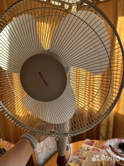 Вентилятор Maxwell MW-3505 W