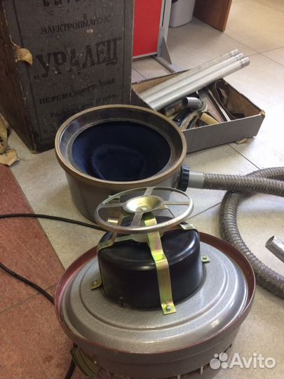 Пылесос Уралец 1978г