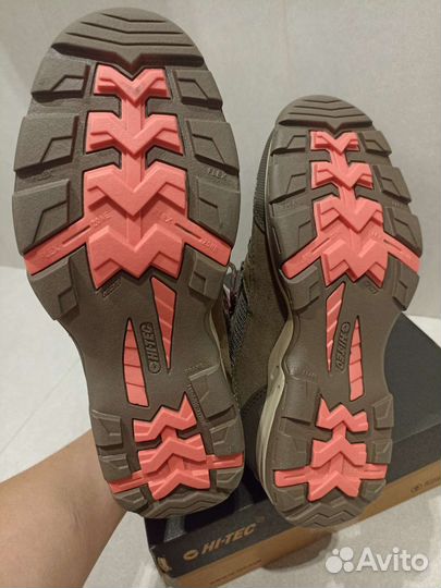 Новые треккинговые ботинки 37
