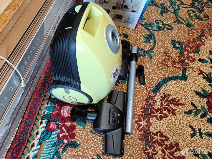 Пылесос Bosch BGL35MOV41