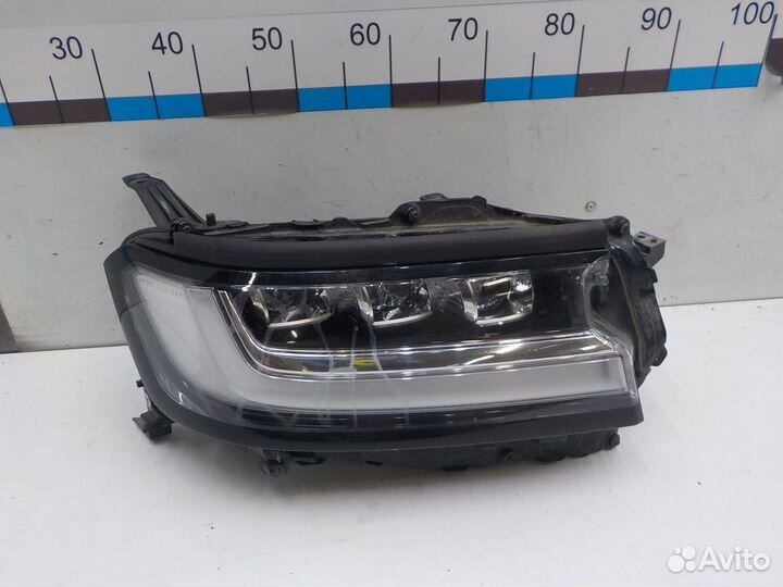 Фара правая Toyota Land Cruiser