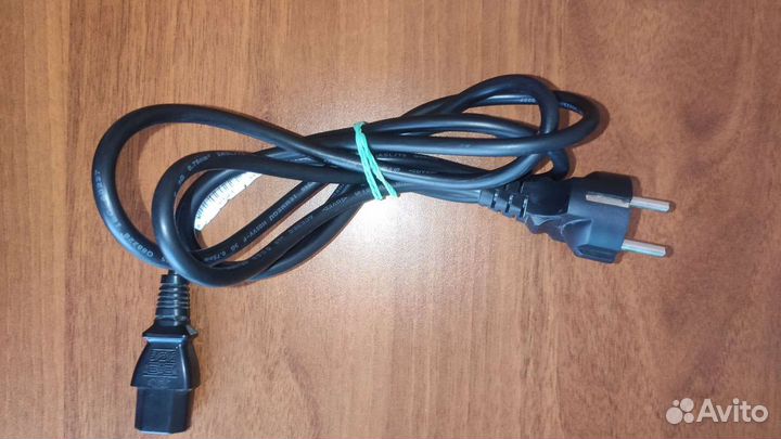 Кабель питания для пк (CEE 7/7 - IEC 320 C13)