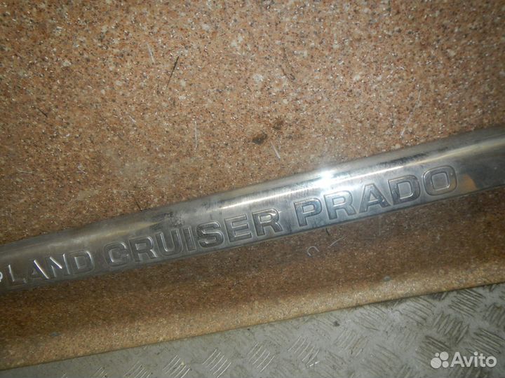 Накладка двери багажника, Toyota -land cruiser prado 150 (09-17)