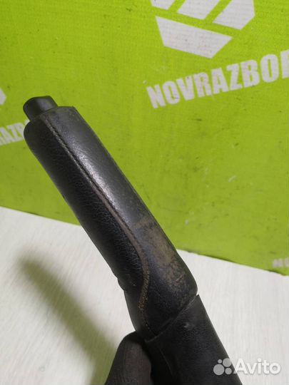 Рычаг стояночного тормоза Фольксваген Гольф 3 Ве