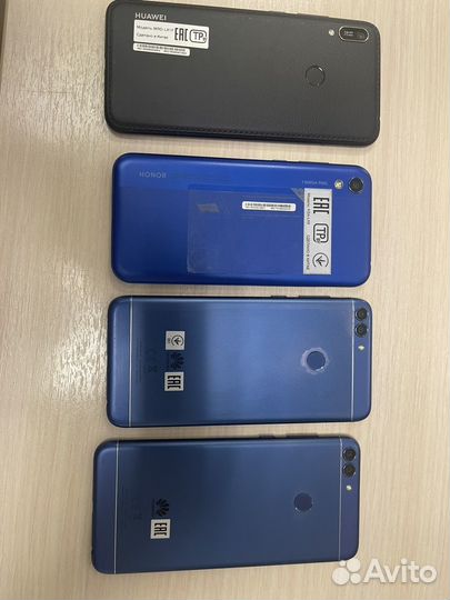 HUAWEI P Smart, 3/32 ГБ