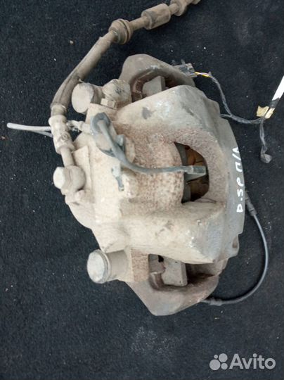 Суппорт передний левый/правый Discovery Sport L550