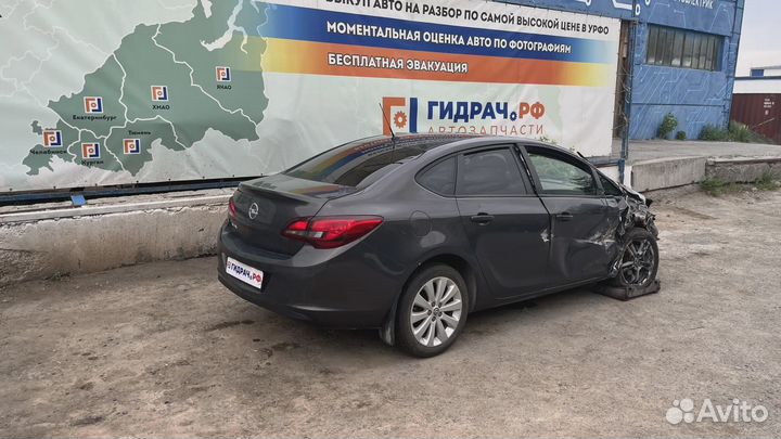 Покрытие напольное ковролин Opel Astra (J)