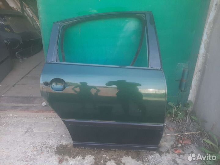 Дверь задняя правая пассат б5