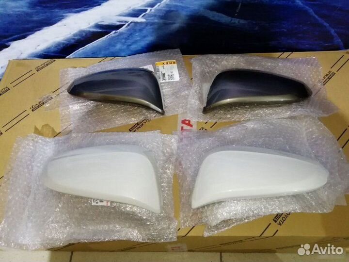 Крышки зеркал Toyota Rav4