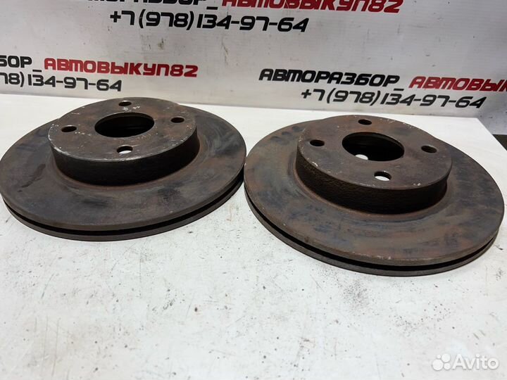 Передний тормозной диск Mazda 323 BG