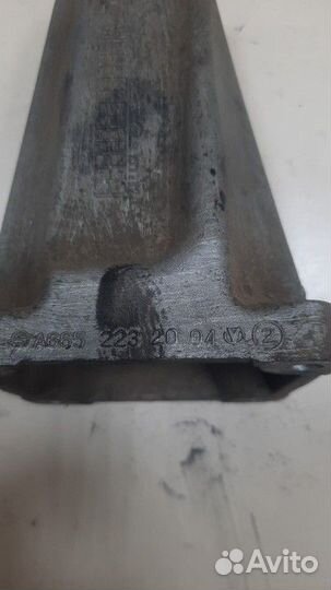 Кронштейн двигателя левый SsangYong Kyron