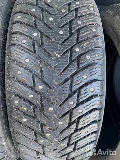 Nokian Tyres Hakkapeliitta 8 205/55 R17 95T