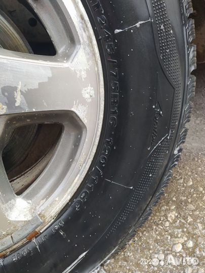 Kumho Power Grip KC11 245/75 R16 120Q