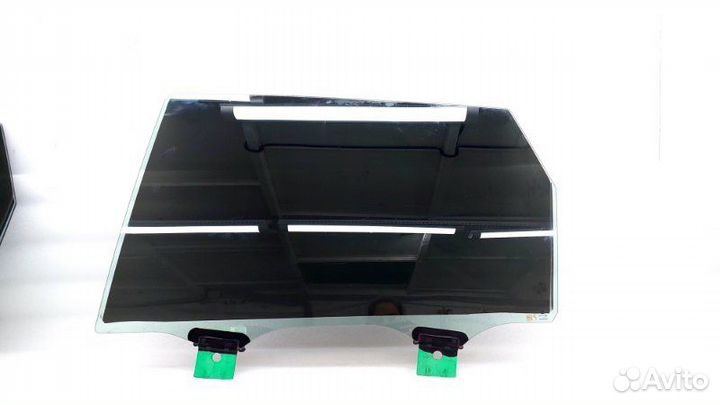 Стекло двери заднее левое Audi Q7 4M crec 2016