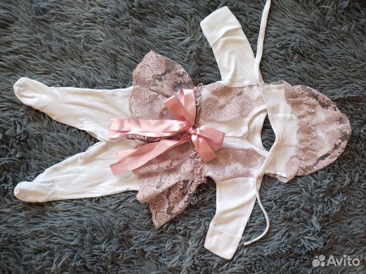 Комплект на выписку для девочки