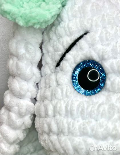 Зайка плюшевая