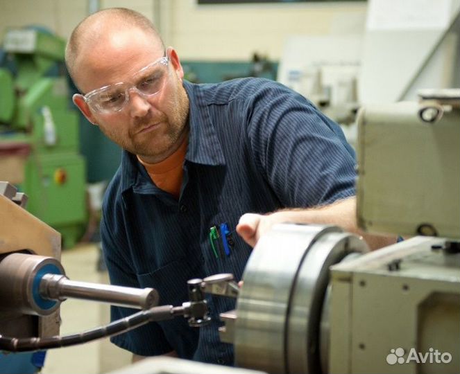 Токарь револьверщик