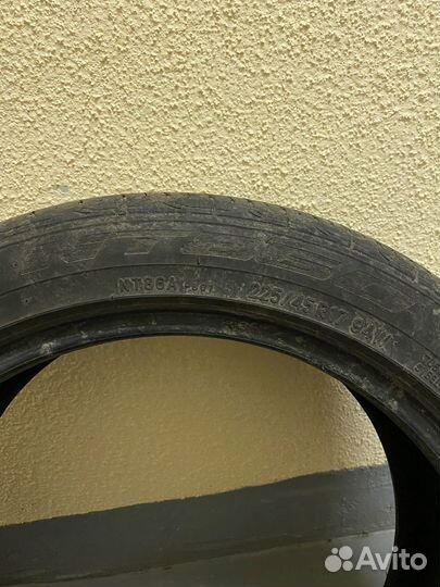 Nitto NT860 225/45 R17 94W