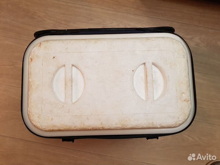 Изотермический контейнер или сумка-холодильник