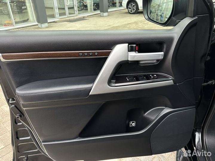 Toyota Land Cruiser 4.5 AT, 2018, 161 512 км