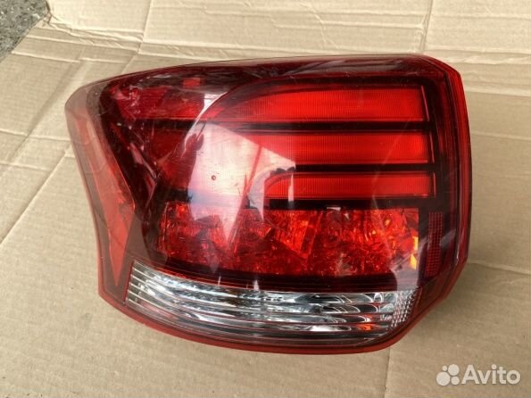 Mitsubishi Outlander III GF Фонарь задний в крыло