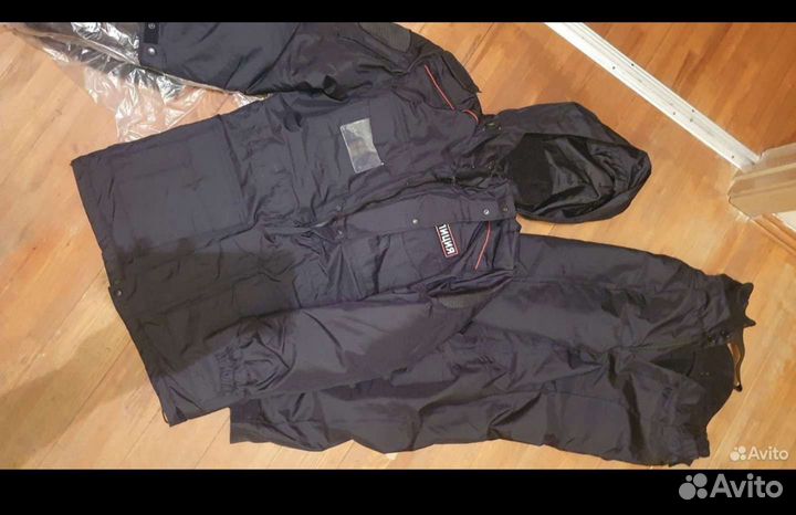 Демисезонный комплект новый