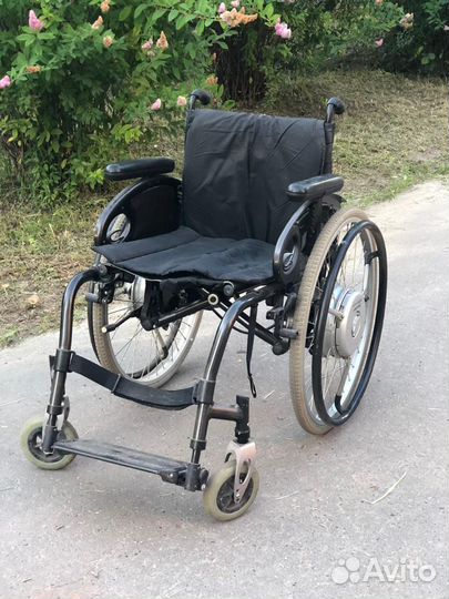 Коляска с электроусилителем Quickie Neon