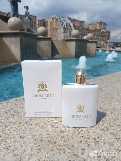Trussardi парфюм