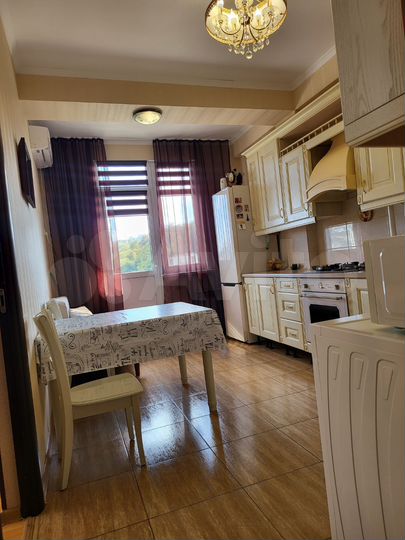 2-к. квартира, 65 м², 6/11 эт.
