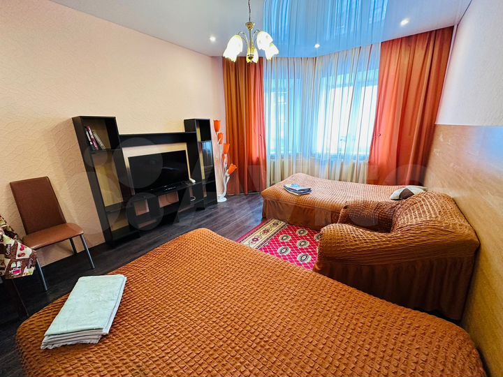 2-к. квартира, 55 м², 3/10 эт.