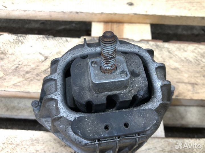 Подушка двигателя левая Bmw 3 E90 N46B20 2007