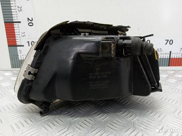 Фара правая Audi A4 B5 1998 8D0941030