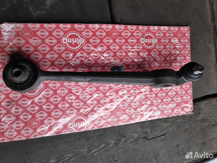 Рычаг audi 100 правый