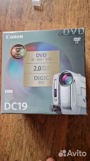 Видеокамера (DVD) Canon DC19 Цифровая