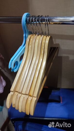 Вешалки бу