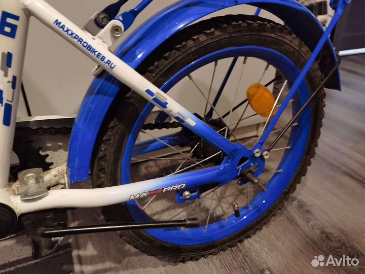 Детский велосипед 16