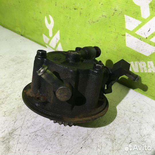 Насос вакуумный Ниссан Альмера Н15 95-00