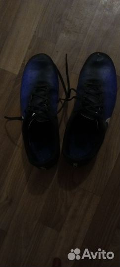 Футбольные бутсы