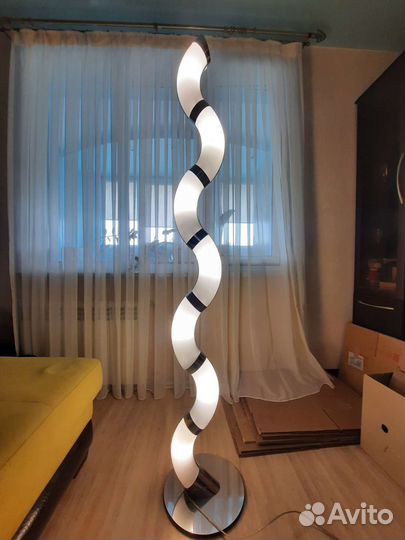 Лампа напольная в стиле лофт