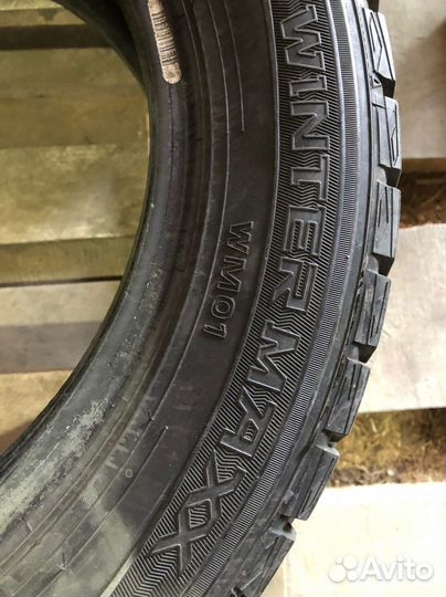 Dunlop Winter Maxx 165/65 R14