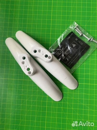 Dexp H24C7200C ножки